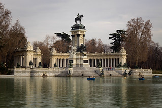 Madrid - Janvier 2012 - Parc du Retiro - Monument to Alfonso XII