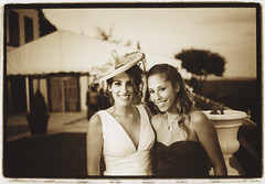 Novia y hermana - reportajes de fotos de boda Edward Olive