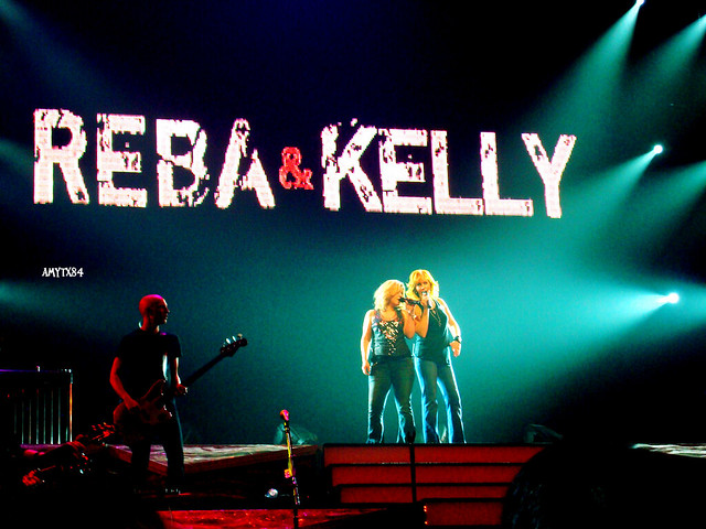 Kelly Clarkson & REBA MCENTIRE