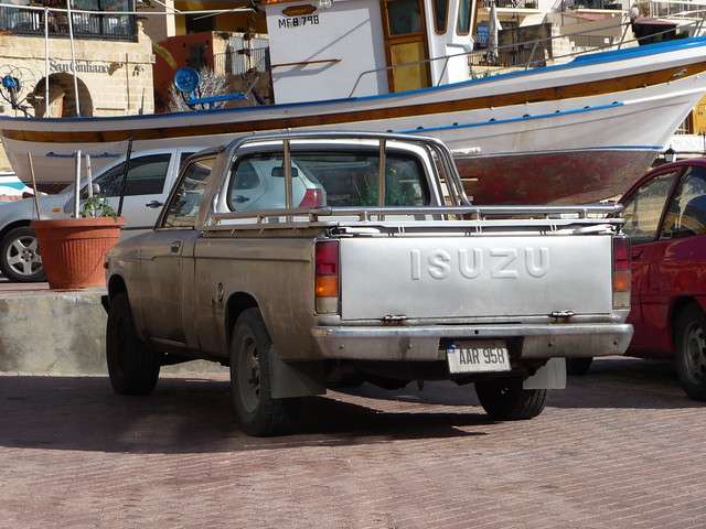 diesel cab pickup malta single dodge isuzu