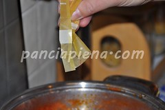 salsiccia in umido con polenta allo zafferano