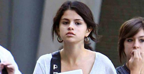 Selena Gomez Reveals: I’d Love To Be On A TV Show Like ‘Friends’