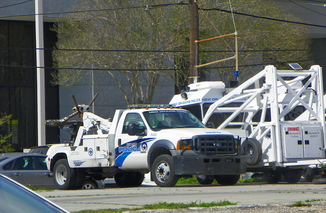 ford truck parking enforcement tow wrecker nopd