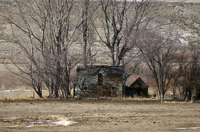 Abandoned house on way to LESLIE Gulch.