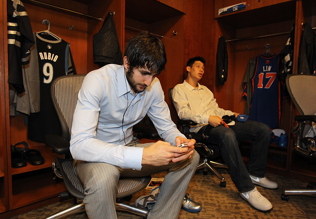 Rubio prepares for the game with Lin