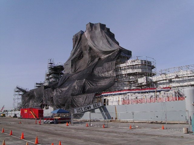 "Under wraps": Battleship USS Iowa (BB-61) gets a facelift