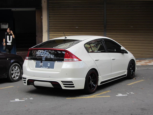 new shadow white cars lines out lights back automobile shiny doors side parking rear automotive vehicles malaysia modified kotakinabalu brake parked boxes hybrid rims sabah tyres modded tricked pimped hondainsight interests bodykit thienzieyung