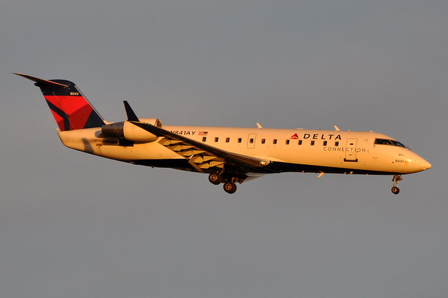 Delta Connection (PINNACLE AIRLINES) - Bombardier (Canadair) CRJ-200 (CL-600-2B19) - N841AY - John F. Kennedy International Airport (JFK) - September 19, 2011 4 307 RT CRP
