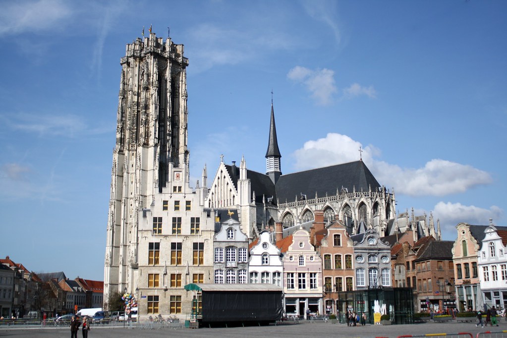 фото: Mechelen: Groote Markt & Sint-Rombouts Kathedraal