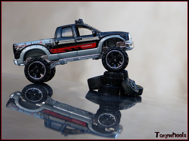 car toy miniature offroad 4x4 wheels pickup hotwheels toyota 164 v8 tundra tonywheels