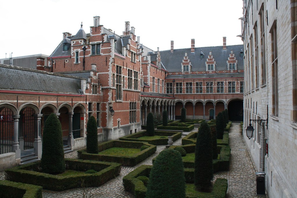 фото: Mechelen: Palace of Margaret of Austria