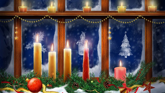 Christmas Candles in the Window Wallpaper - Christmas Screensavers and Christmas Wallpapers