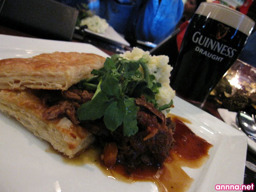 Merry Guinness (31)