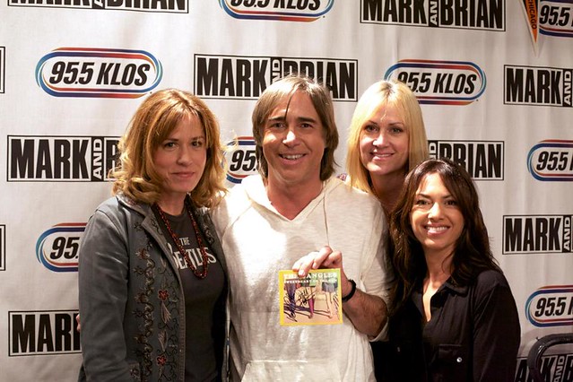 The Bangels - Vicki Peterson, Debbi Peterson and Susanna Hoffs (with Breakfast With the Beatles host CHRIS CARTER)