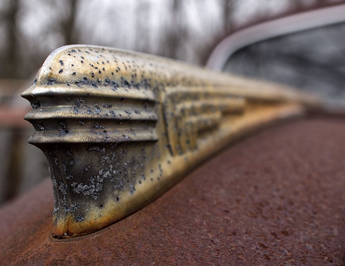 Rusted Chrysler Windsor - Deco