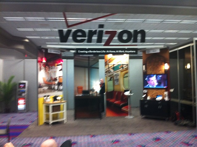 Verizons "Borderless Life" at CES 2012