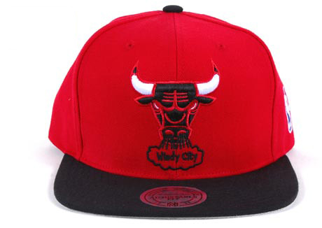 NBA Mitchell & Ness - CHICAGO BULLS Snapback Hat 2 Tone Adjustable Cap Red Black