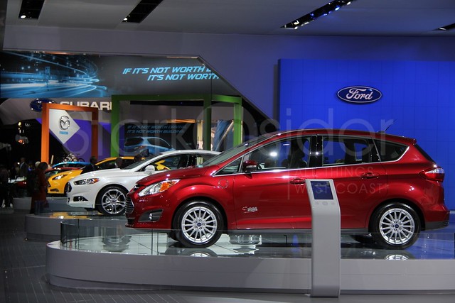 Ford-Fusion-2013-NAIAS-Stark-3