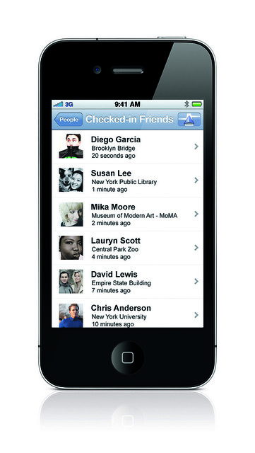TOMTOM iPhone app 1.10 navigate to Facebook