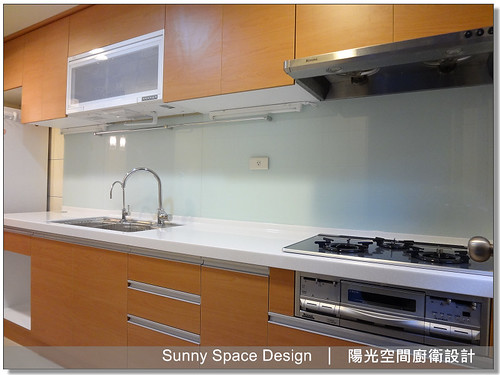 內湖路一段楊小姐木紋系廚具-陽光空間廚衛設計24