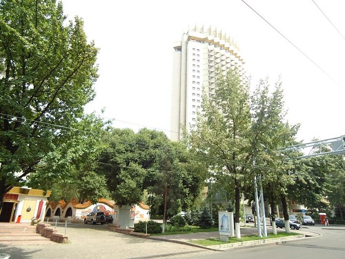 Kazakhstan Hotel, Almaty ©  Tore Khan