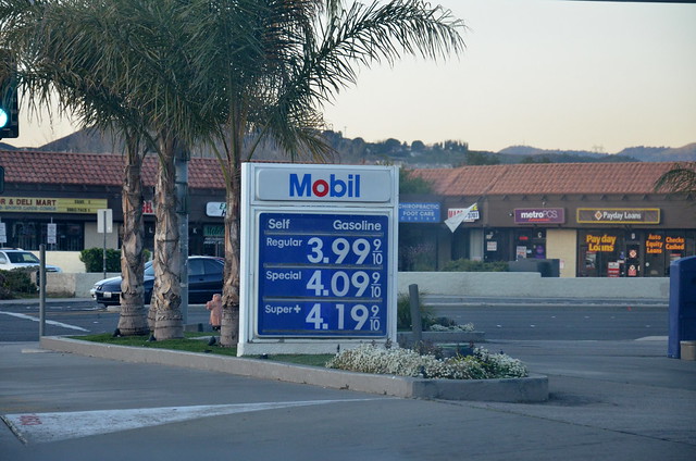 MOBILE GAS STATION SELF-SERVE GASOLINE PRICES @ SANTA CLARITA, CA - FEBRUARY 18, 2012