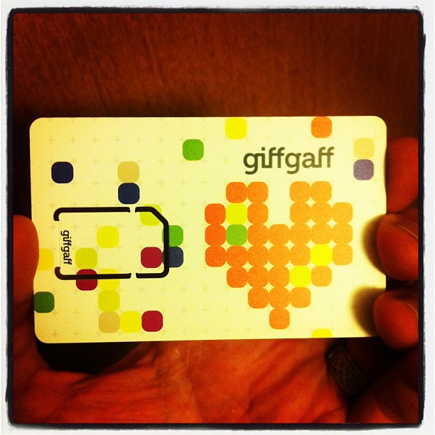 Alrighty, lets GIFFGAFF my old 3GS shall we?