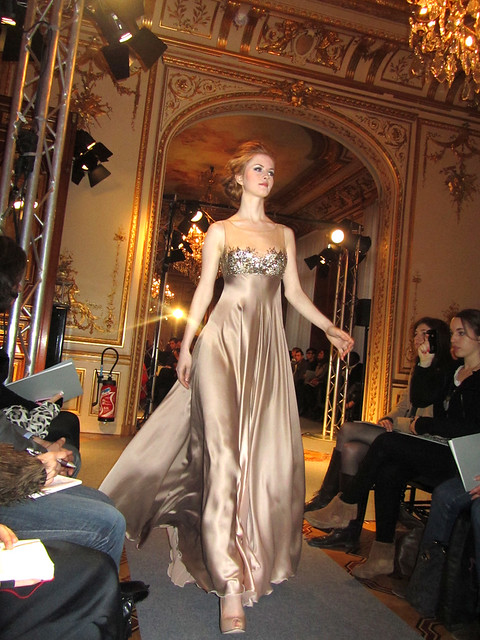 Fashion week in Paris: Claudine Ivari - With the Hotel Elysées Mermoz