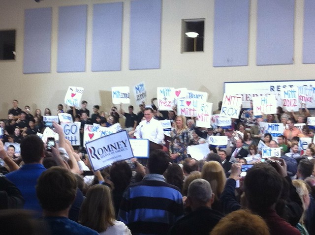Mitt and Ann Romney take the stage in Chandler, AZ on day of final pre-SUPER TUESDAY debate