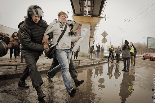 Arrest by the police ©  Evgeniy Isaev