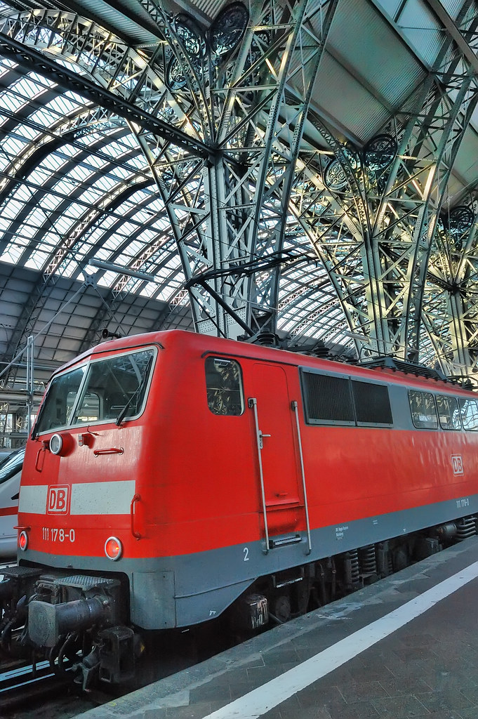 A red train in Frankfurt Central Station