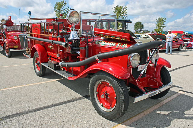 1930 Chevrolet/General Manufacturing Company of St. Louis Pumper Fire Truck (1 of 4)