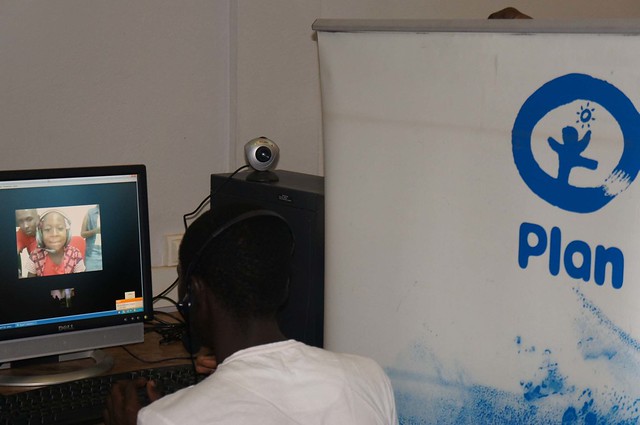 Children in Guinea-Bissau Skype call other children in Mozambique