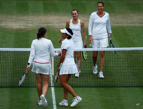 Gigi Fernandez - Martina Hingis & Lindsay Davenport win