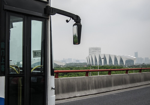 Bus 915, a piece of great architecture with consecutive numbering and a tower wrapped in what looks lige giant gauze