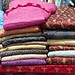 I colori dei tessuti nel mercado indigeno di Saquisilí