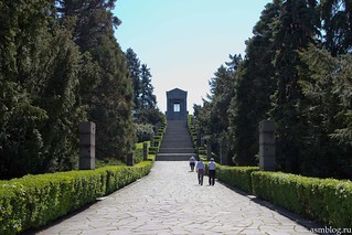 Monument to the Unknown Hero