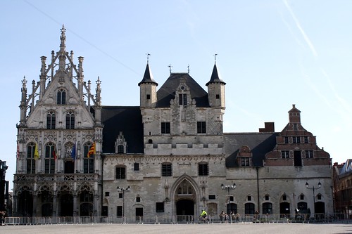 Mechelen: Stadhuis (Town Hall) ©  Jean & Nathalie