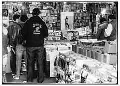 Standing In Line on Record Store Day 2014
