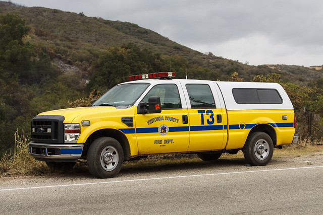 california ca ford truck fire pickup t3 department venturacounty wildfire f250 superduty vcfd springsfire