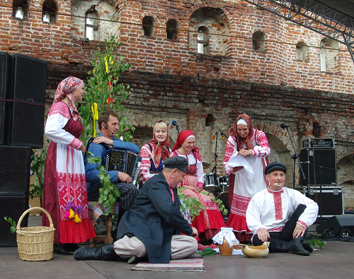 Semenko Russian folk group perfoming ©  U.S. Consulate General St. Petersburg
