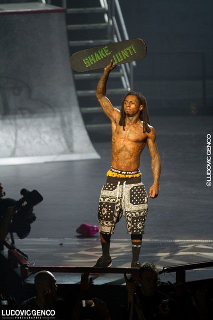 Check out this lil wayne picture http://ift.tt/1f6GcRT