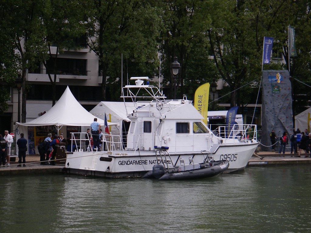 фото: Gendarmerie (Bassin de La Villette)