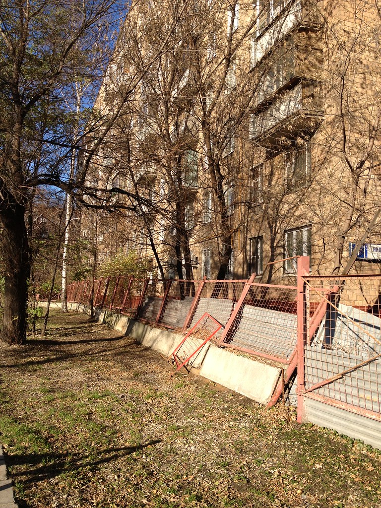 Забор около дома 1 по ул. Николаева демонтирован 11105878196_d76a63f74b_b
