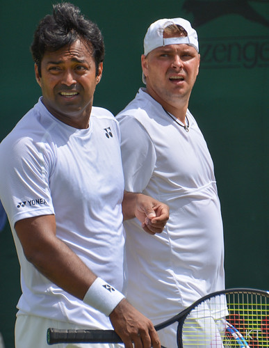Leander Paes - Would you mess with these two?