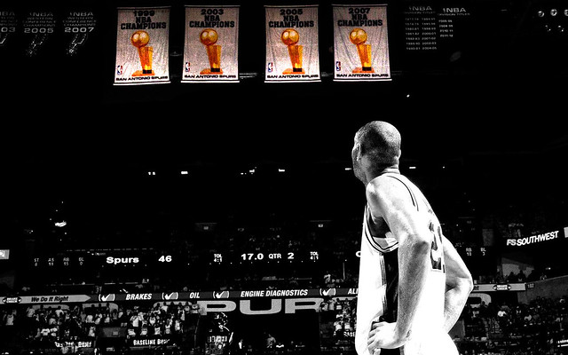 Tim-Duncan-Spurs-Championship-Banners-1920x1200-Wallpaper-BasketWallpapers.com-
