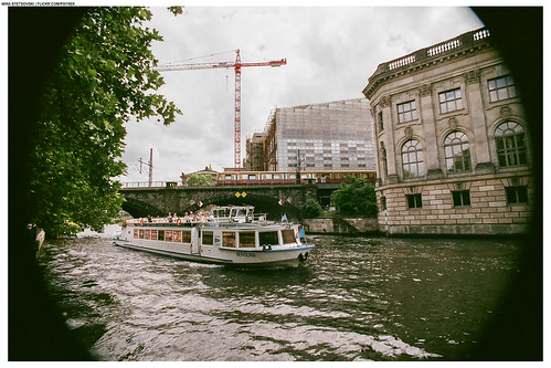 Berlin. Spree ©  Mika Stetsovski