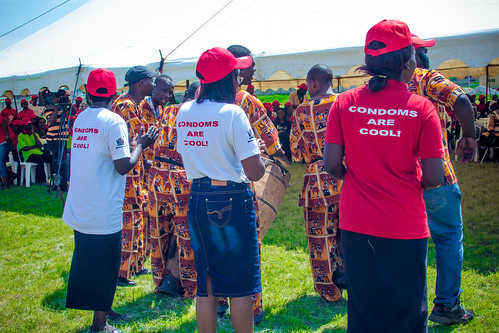 Международный день презервативов 2015 г.: Замбия