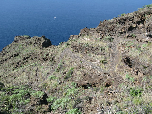 20141228 01 Old cobbled path to Pirates Bay - La Palma, Canary Island