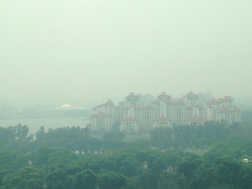 Lovely haze in Singapore today.